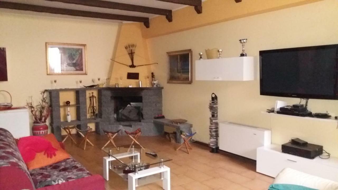 بيدارا B&B Le Tre Rose Di Maria المظهر الخارجي الصورة